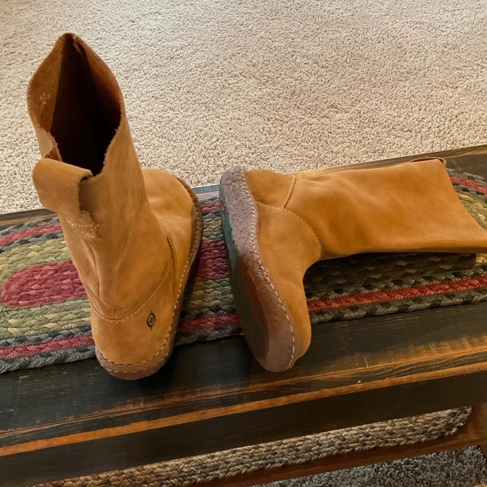 Born Suede Leather Tan Mid-Calf Women’s Boots, Sz 9 - Picture 4 of 14